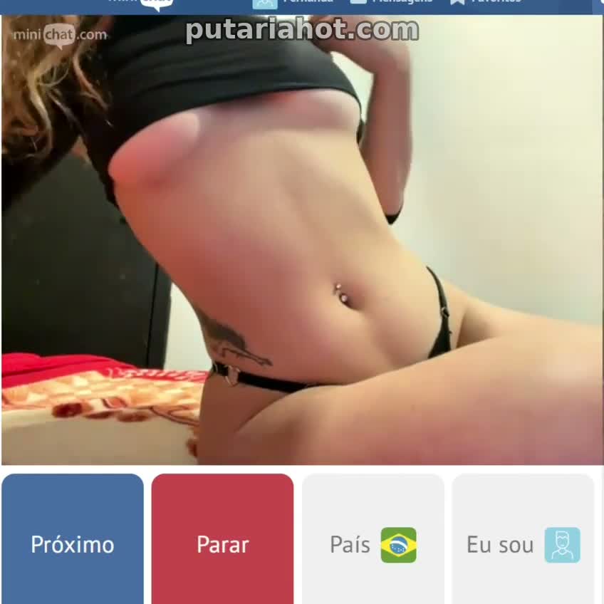 calcinha preta da magrinha safada loira vazada